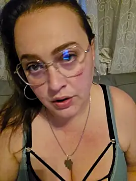 Snapshot of Blondibaby chatting on 05.22.26 Blondibaby online show from 05.22.26