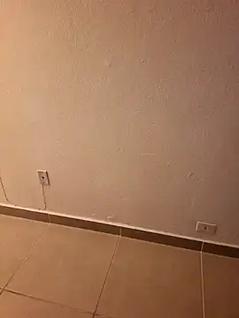 Snapshot of Daniellesafada chatting on 04.14.26 Daniellesafada online show from 04.14.26