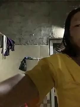 Snapshot of candy-beo chatting on 04.15.26 candy-beo online show from 04.15.26