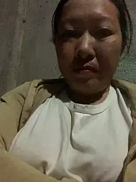 Snapshot of candy-beo chatting on 04.23.26 candy-beo online show from 04.23.26