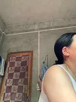 Snapshot of candy-beo chatting on 05.15.26 candy-beo online show from 05.15.26