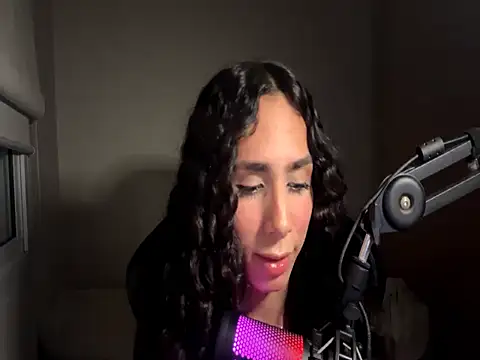 Snapshot of TakakoAthan chatting on 04.09.26 TakakoAthan online show from 04.09.26