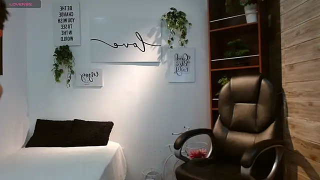 Snapshot of billy_wild chatting on 04.29.26 billy wild online show from 04.29.26