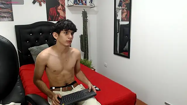 Snapshot of billy_wild chatting on 05.12.26 billy wild online show from 05.12.26