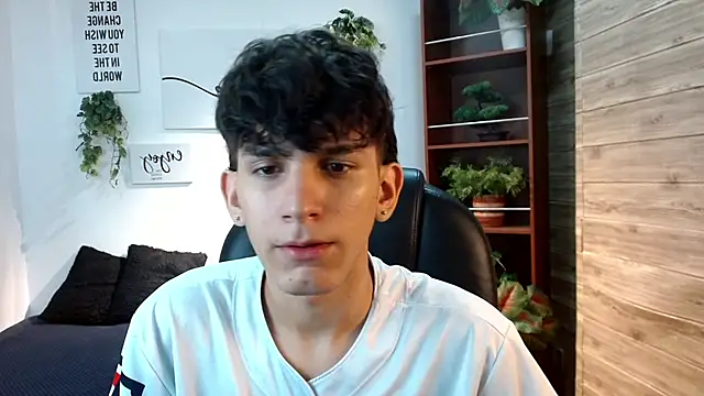 Snapshot of billy_wild chatting on 05.19.26 billy wild online show from 05.19.26