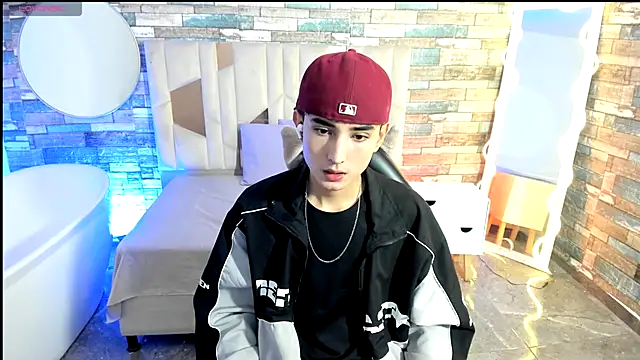 Snapshot of Eidan_tay chatting on 05.27.26 Eidan tay online show from 05.27.26