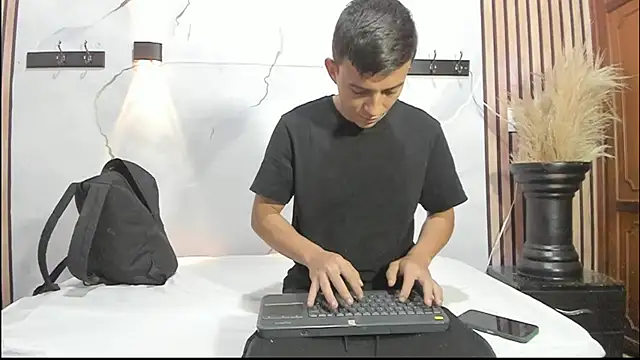 DilanAndKing online show from 04.29.26