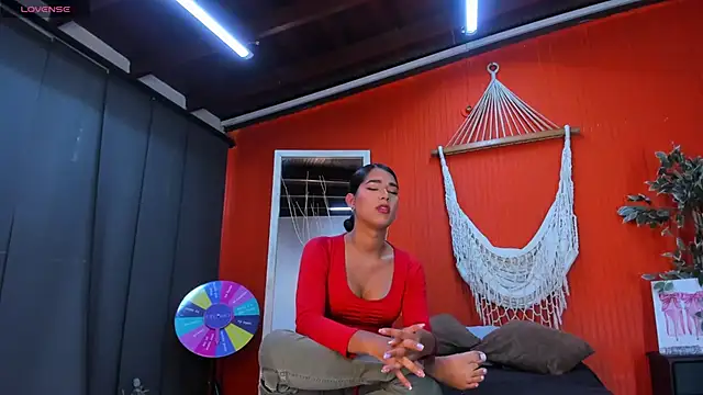 Snapshot of liahspencer chatting on 05.18.26 liahspencer online show from 05.18.26