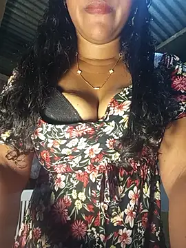 Snapshot of michelle_castillo chatting on 04.15.26 michelle castillo online show from 04.15.26