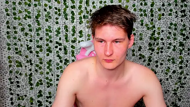 Snapshot of _Srifi_ chatting on 04.15.26 Srifi online show from 04.15.26