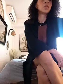 Snapshot of Shante21 chatting on 04.06.26 Shante21 online show from 04.06.26