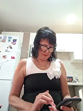 LaliaMia online show from 11.03.25