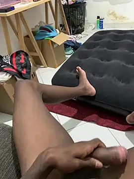 Snapshot of kcetepreto chatting on 04.08.26 kcetepreto online show from 04.08.26