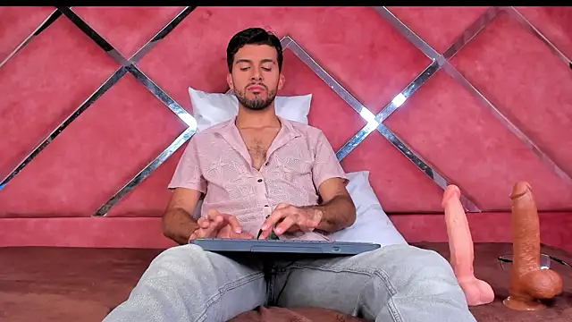 RodrigoColby2 online show from 06.26.26