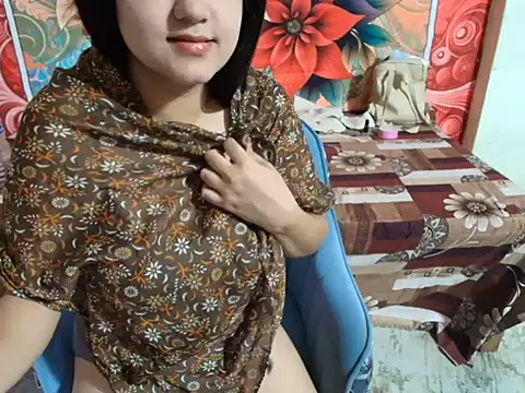 Snapshot of miss_-queen chatting on 05.12.26 miss -queen online show from 05.12.26