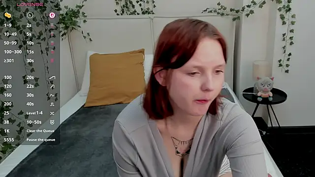 Snapshot of Charlotte_Stee chatting on 05.07.26 Charlotte Stee online show from 05.07.26
