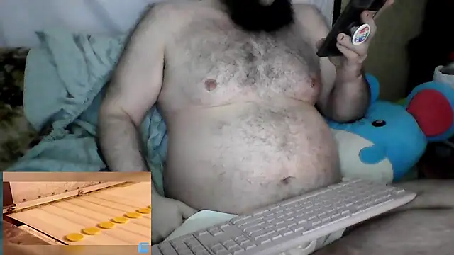 Snapshot of BriTheTopBear chatting on 06.21.26 BriTheTopBear online show from 06.21.26