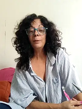 Snapshot of luly_mariposa chatting on 05.05.26 luly mariposa online show from 05.05.26