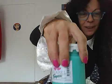 Snapshot of luly_mariposa chatting on 05.06.26 luly mariposa online show from 05.06.26