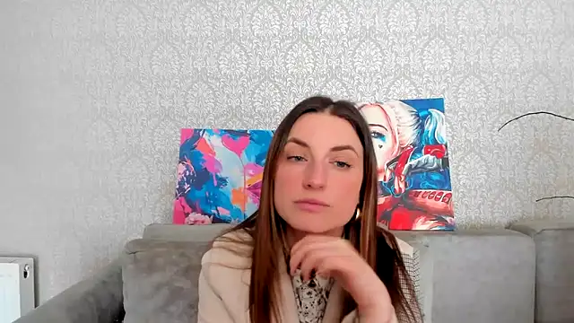 Snapshot of Millagres chatting on 04.06.26 Millagres online show from 04.06.26