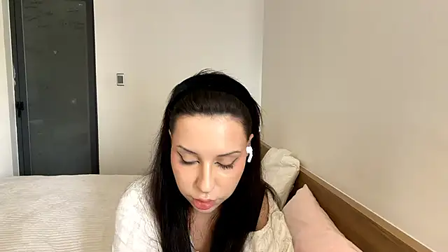 Snapshot of VinitaAskia chatting on 04.09.26 VinitaAskia online show from 04.09.26