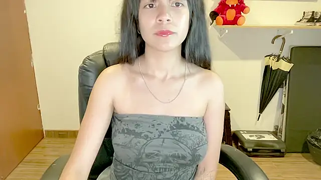 Snapshot of _Oxxme chatting on 06.22.26 Oxxme online show from 06.22.26