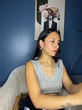 Snapshot of DulceLatinaxo chatting on 04.08.26 DulceLatinaxo online show from 04.08.26