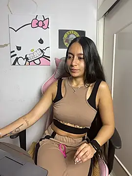 Snapshot of DulceLatinaxo chatting on 07.07.26 DulceLatinaxo online show from 07.07.26
