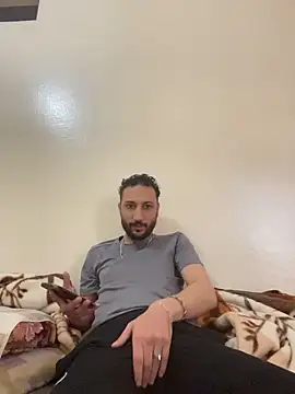 Snapshot of legende59 chatting on 04.18.26 legende59 online show from 04.18.26