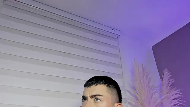 Snapshot of Alexander_Diazz chatting on 05.15.26 Alexander Diazz online show from 05.15.26