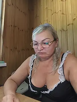 Snapshot of White-Chocolatte chatting on 06.30.26 White-Chocolatte online show from 06.30.26