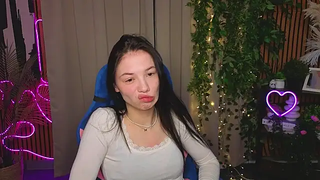 Snapshot of MaryFlorez chatting on 04.08.26 MaryFlorez online show from 04.08.26