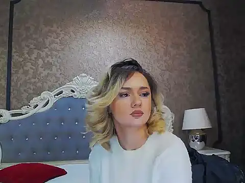 Snapshot of Ivy_Quin chatting on 04.09.26 Ivy Quin online show from 04.09.26