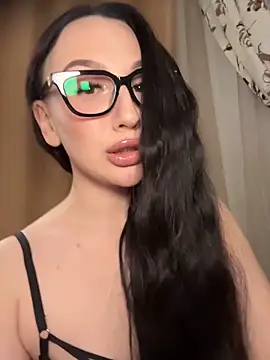 MileyBliss online show from 04.15.26