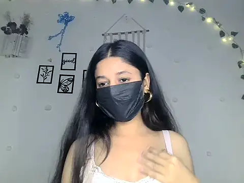 Snapshot of HOT_SNEHA4 chatting on 05.05.26 HOT SNEHA4 online show from 05.05.26