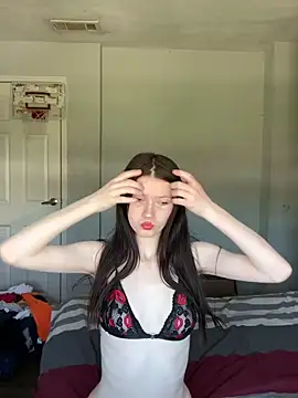 Munchkinbaby72318 online show from 04.07.26