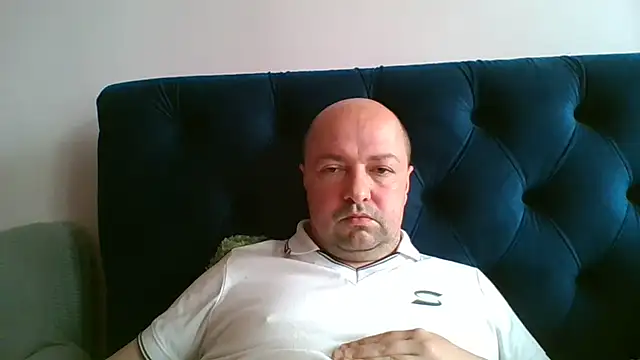 Snapshot of Luceriusbigass chatting on 05.16.26 Luceriusbigass online show from 05.16.26