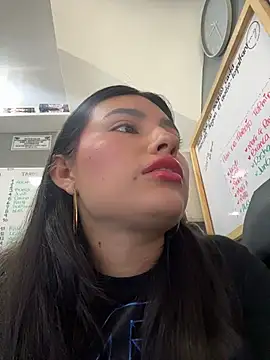 Snapshot of VioletRousee chatting on 07.14.26 VioletRousee online show from 07.14.26