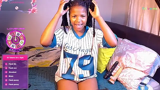 CocoaBelle online show from 05.02.26