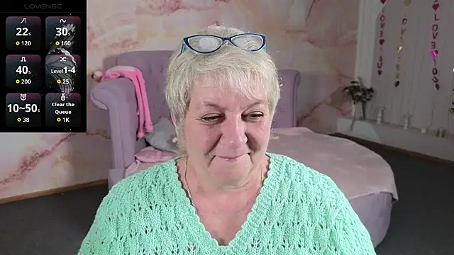 Poppy Pulse online show from 04.22.26