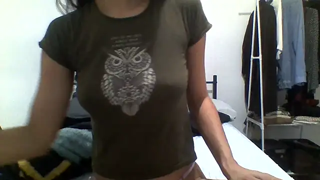 Snapshot of Lolakhaos chatting on 07.04.26 Lolakhaos online show from 07.04.26