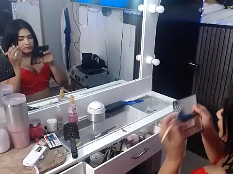 Sofi Skay online show from 04.17.26