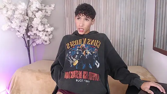 Snapshot of Velvet_An chatting on 04.12.26 Velvet An online show from 04.12.26