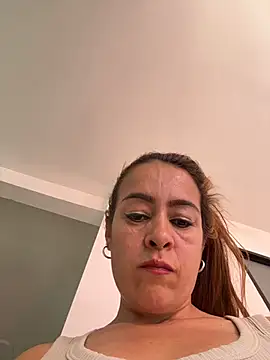 Snapshot of Natigoonzalez chatting on 05.03.26 Natigoonzalez online show from 05.03.26