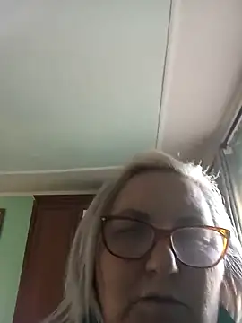 Snapshot of AureliaSky598 chatting on 04.29.26 AureliaSky598 online show from 04.29.26