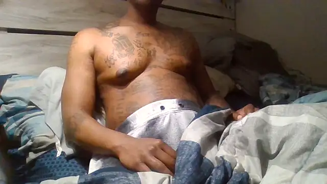 Snapshot of zdaddymm chatting on 05.26.26 zdaddymm online show from 05.26.26