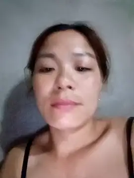 Snapshot of mia0033 chatting on 04.28.26 mia0033 online show from 04.28.26