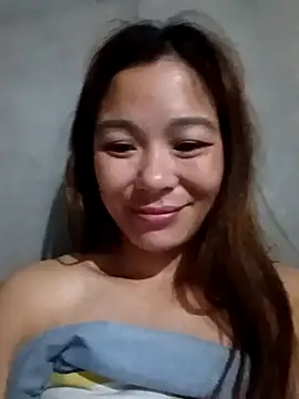 Snapshot of mia0033 chatting on 05.10.26 mia0033 online show from 05.10.26
