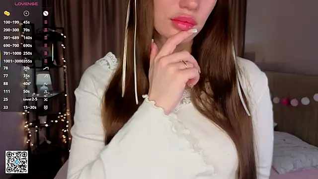 Snapshot of JerleneBelfy chatting on 06.23.26 JerleneBelfy online show from 06.23.26