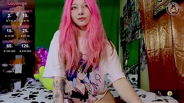 Snapshot of Sansarella chatting on 12.01.24 Sansarella online show from 12.01.24